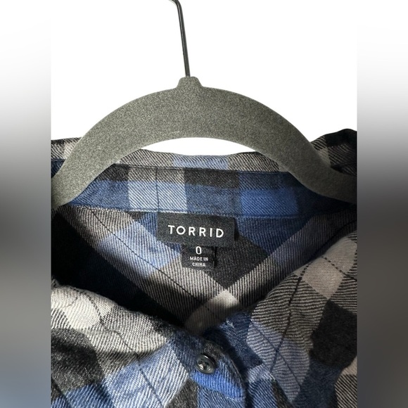 Torrid Blue Black Plaid Button Down Flannel Shirt Women’s Size 0 - Picture 4 of 7